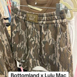 LULU MAC x MOSSY OAK Bottomland Shorts