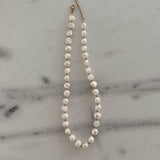 GLAM PEARL NECKLACE