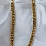 CHUNKY SHINY CHAIN NECKLACE